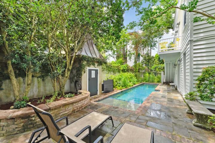 Serene Cottage With Beautiful Garden And Heated Pool Charleston Bagian luar foto