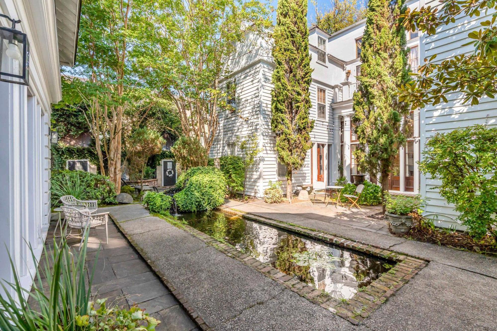 Serene Cottage With Beautiful Garden And Heated Pool Charleston Bagian luar foto