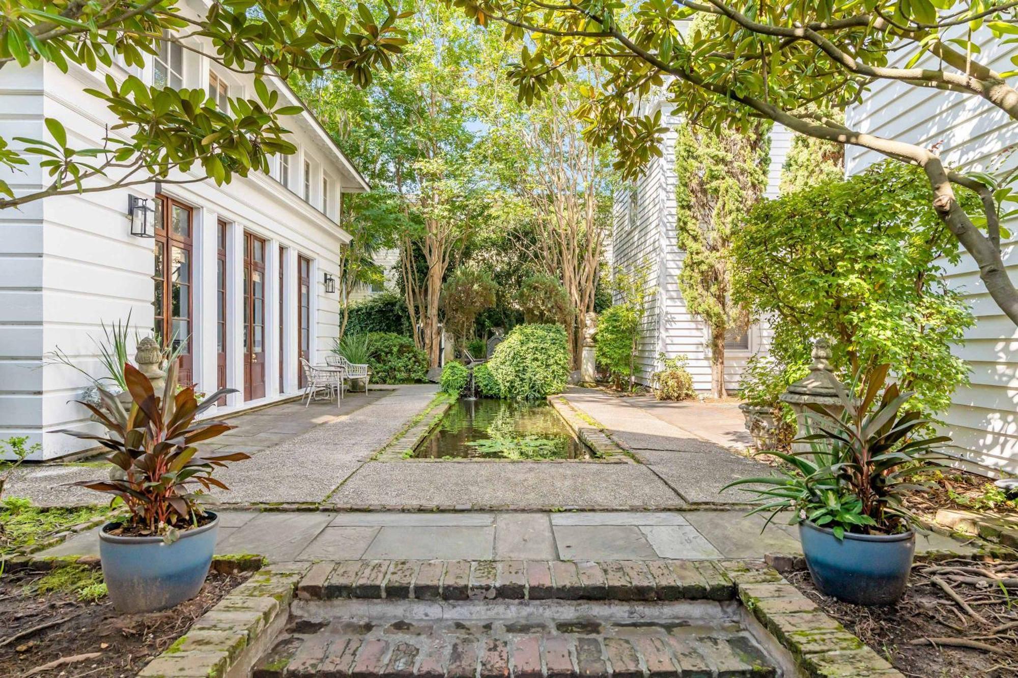 Serene Cottage With Beautiful Garden And Heated Pool Charleston Bagian luar foto